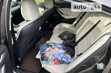 Седан Mazda 6 2015 в 