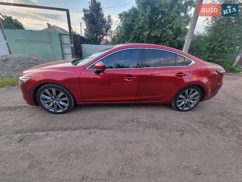 Седан Mazda 6 2018 в Смілі