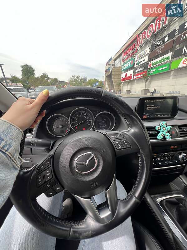 Седан Mazda 6 2015 в Львове