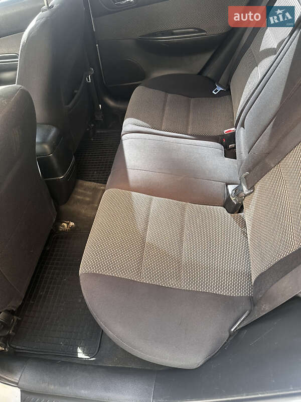 Универсал Mazda 6 2004 в Львове