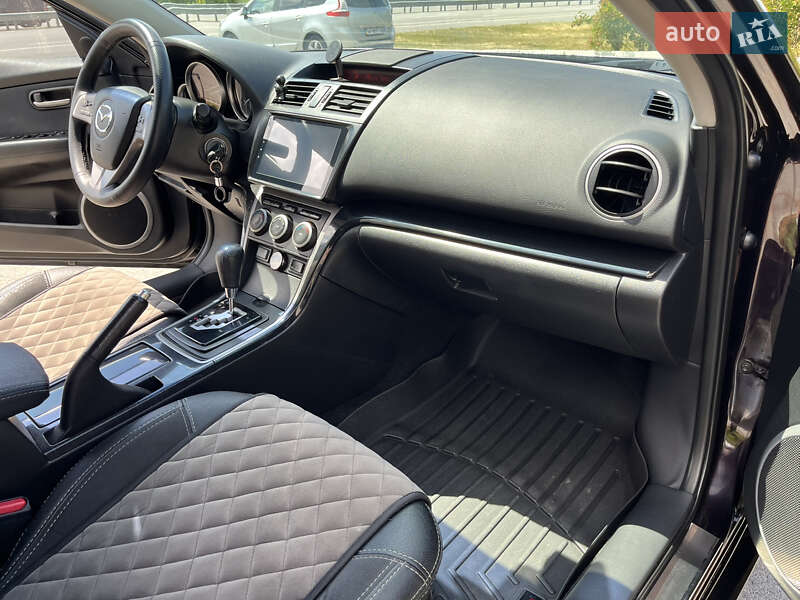 Седан Mazda 6 2008 в Звягеле