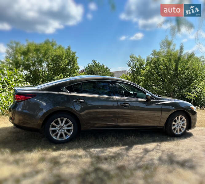 Седан Mazda 6 2015 в Запоріжжі