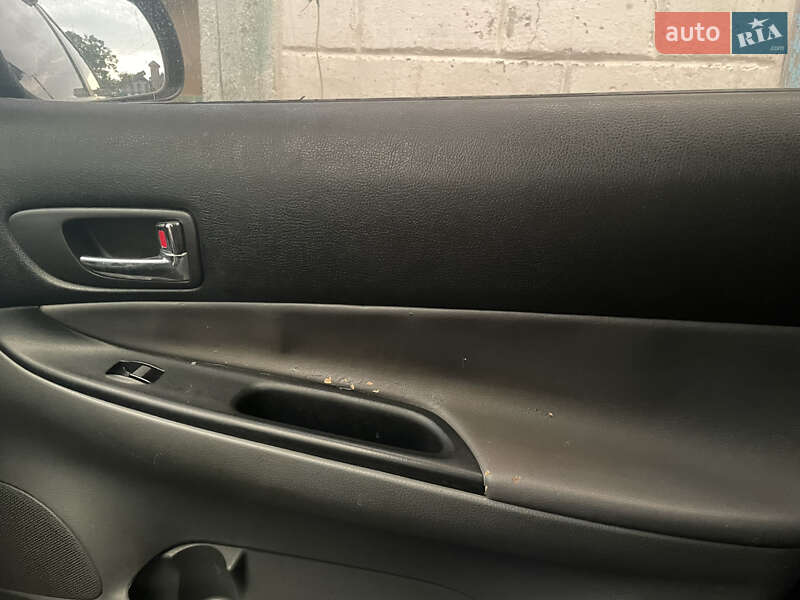 Седан Mazda 6 2005 в Запорожье