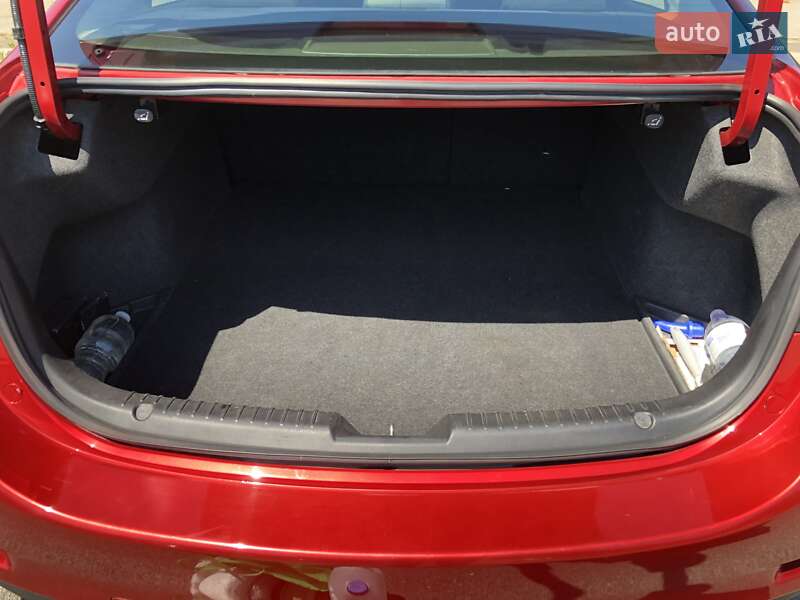 Седан Mazda 6 2014 в Дніпрі