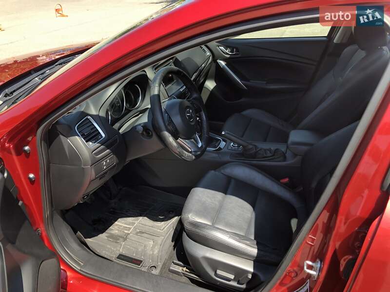 Седан Mazda 6 2014 в Дніпрі