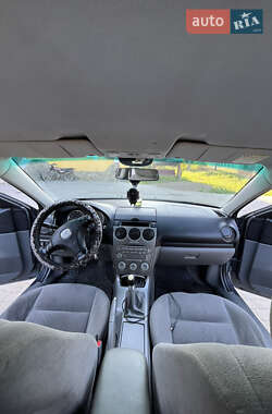 Седан Mazda 6 2003 в Черновцах