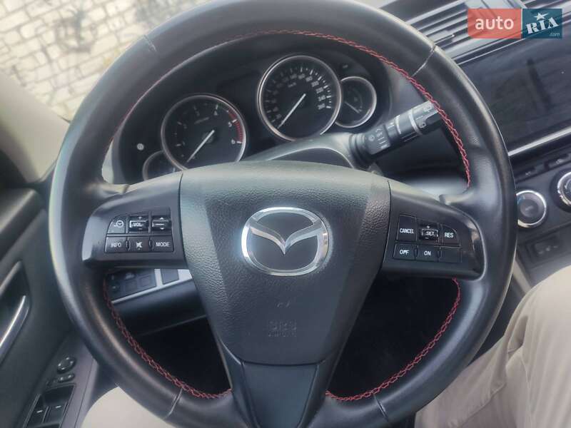 Універсал Mazda 6 2010 в Павлограді