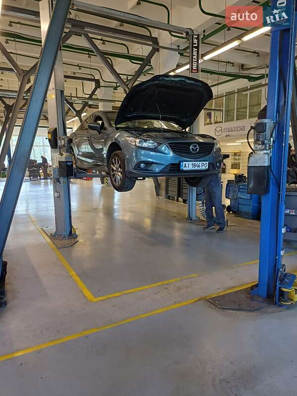Седан Mazda 6 2013 в Киеве