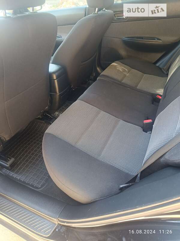 Лифтбек Mazda 6 2004 в Запорожье