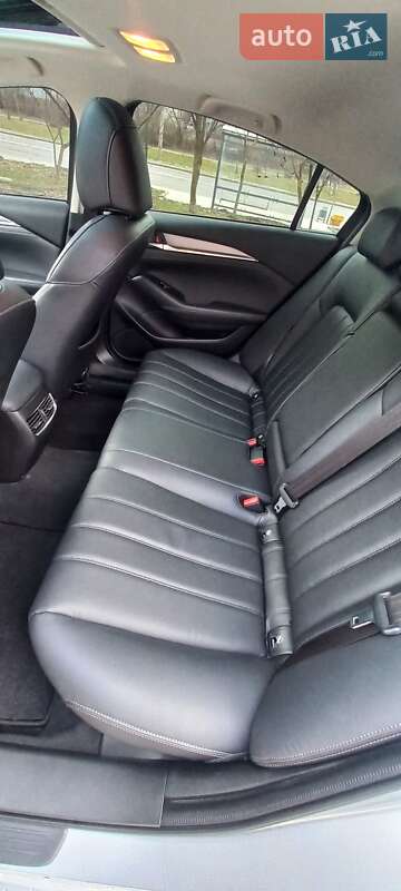 Седан Mazda 6 2018 в Львове
