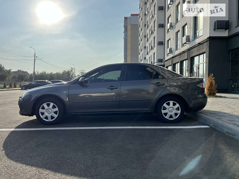 Седан Mazda 6 2006 в Чернигове