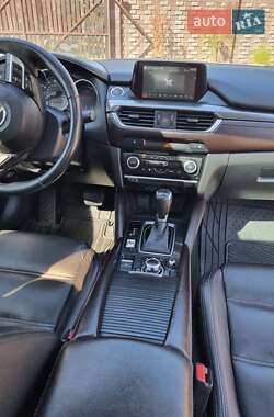 Седан Mazda 6 2016 в 