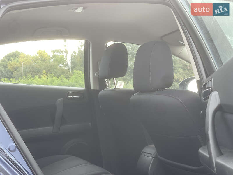 Седан Mazda 6 2010 в Радивилове