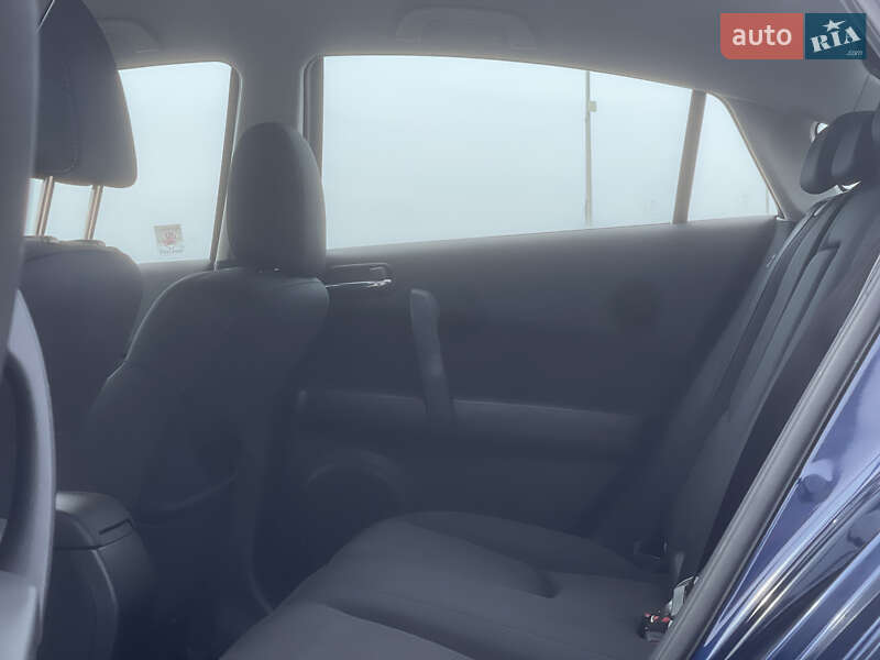 Седан Mazda 6 2010 в Радивилове
