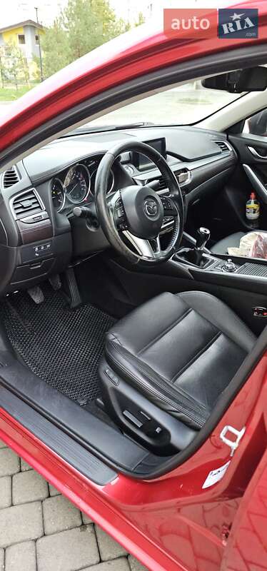 Седан Mazda 6 2015 в Івано-Франківську