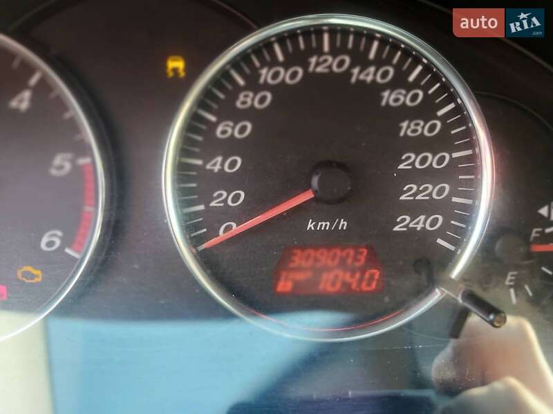 Универсал Mazda 6 2004 в Киеве