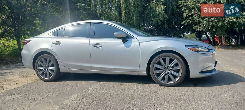 Седан Mazda 6 2018 в Львове