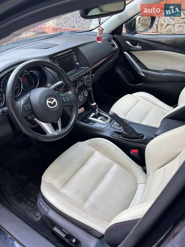 Седан Mazda 6 2012 в Харькове