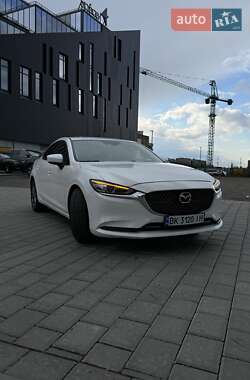 Седан Mazda 6 2018 в Ровно