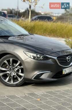 Седан Mazda 6 2016 в Ровно