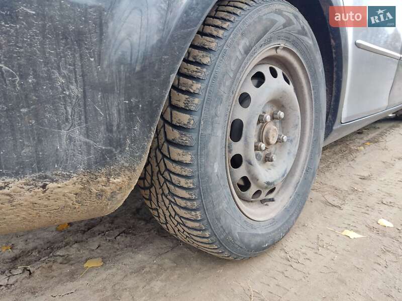 Універсал Mazda 6 2002 в Сумах