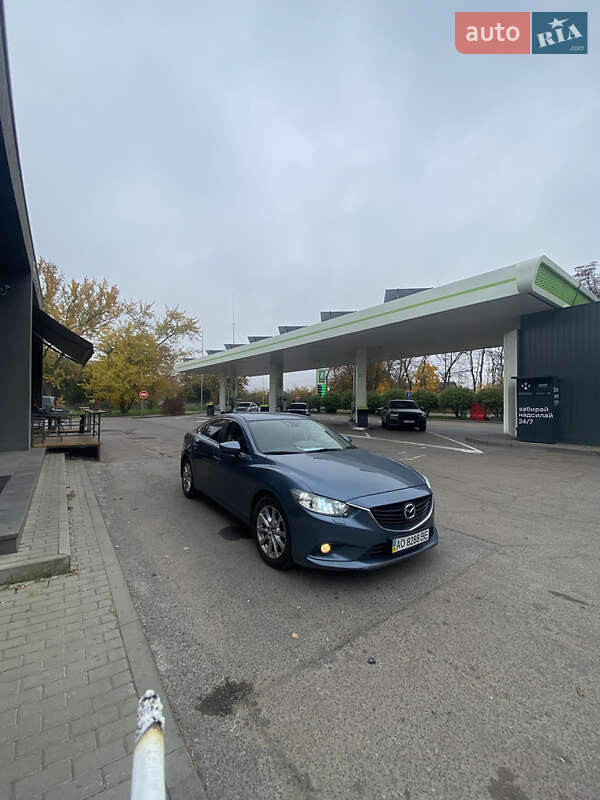 Седан Mazda 6 2014 в Ужгороде
