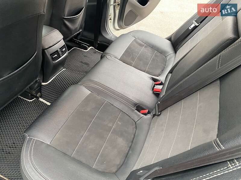 Седан Mazda 6 2017 в Харькове