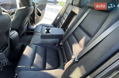 Седан Mazda 6 2015 в 