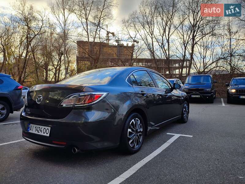 Седан Mazda 6 2010 в Киеве