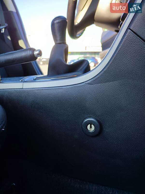 Седан Mazda 6 2010 в Киеве