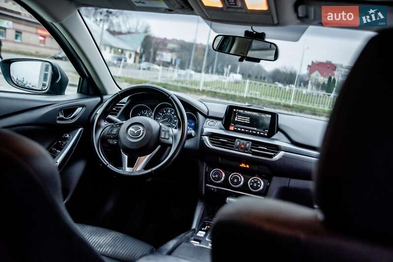 Седан Mazda 6 2016 в Калуше