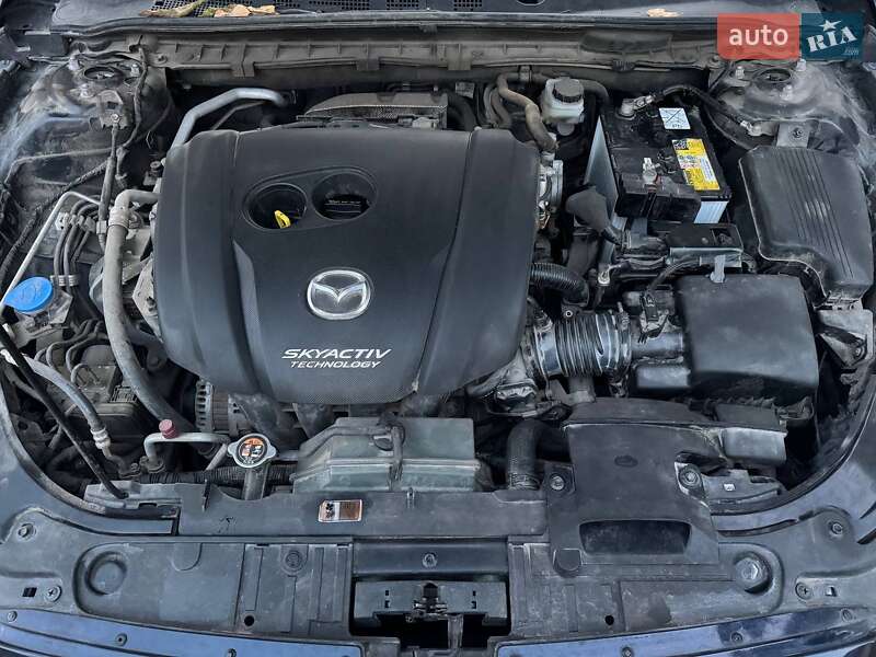 Седан Mazda 6 2018 в Львове