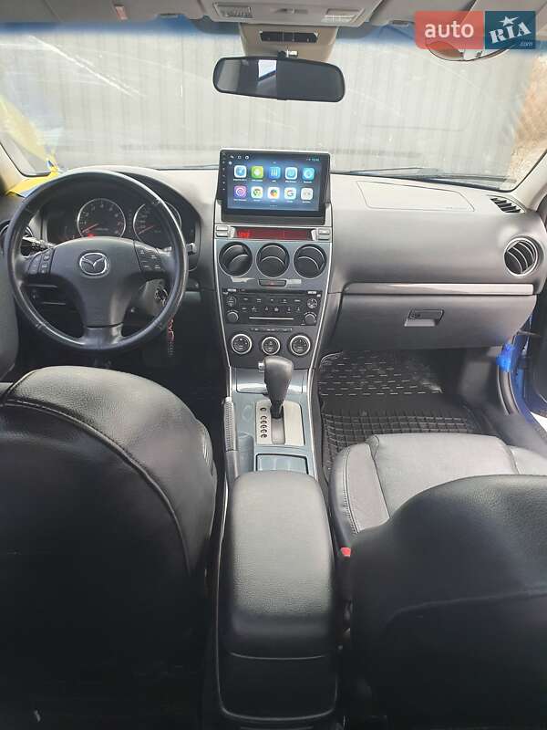 Седан Mazda 6 2003 в Стоянці