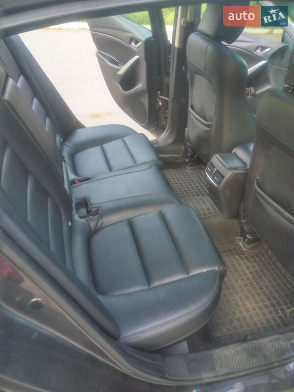 Седан Mazda 6 2014 в Миргороде