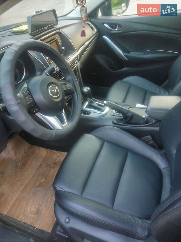 Седан Mazda 6 2014 в Миргороде