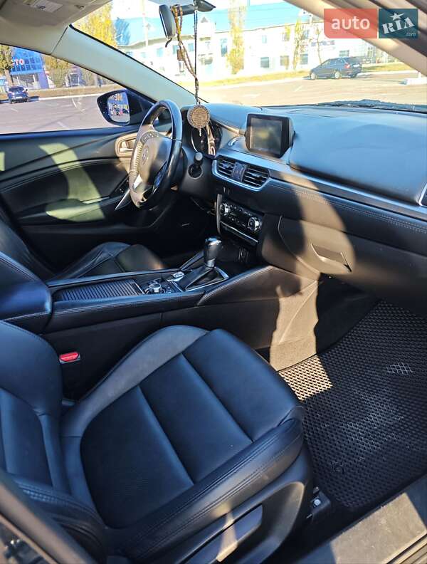 Седан Mazda 6 2015 в Житомире