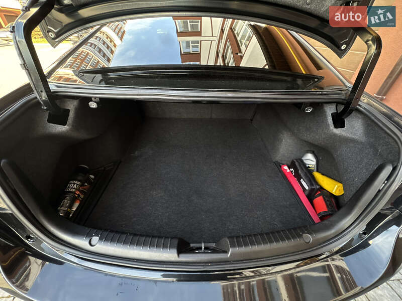 Седан Mazda 6 2013 в Ивано-Франковске