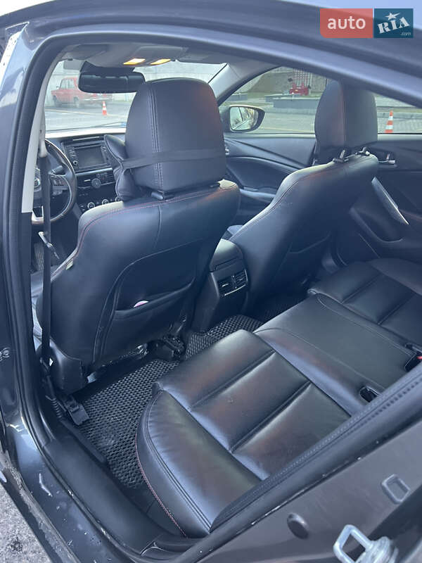 Седан Mazda 6 2013 в Днепре