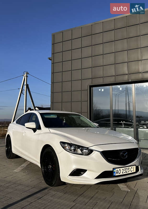 Седан Mazda 6 2015 в Тячеве