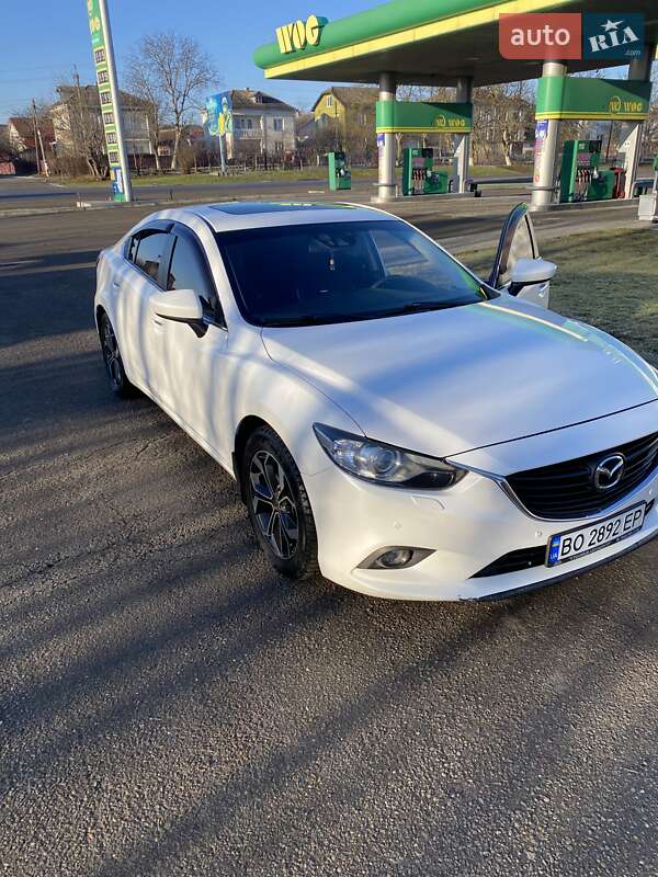 Седан Mazda 6 2014 в Заліщиках
