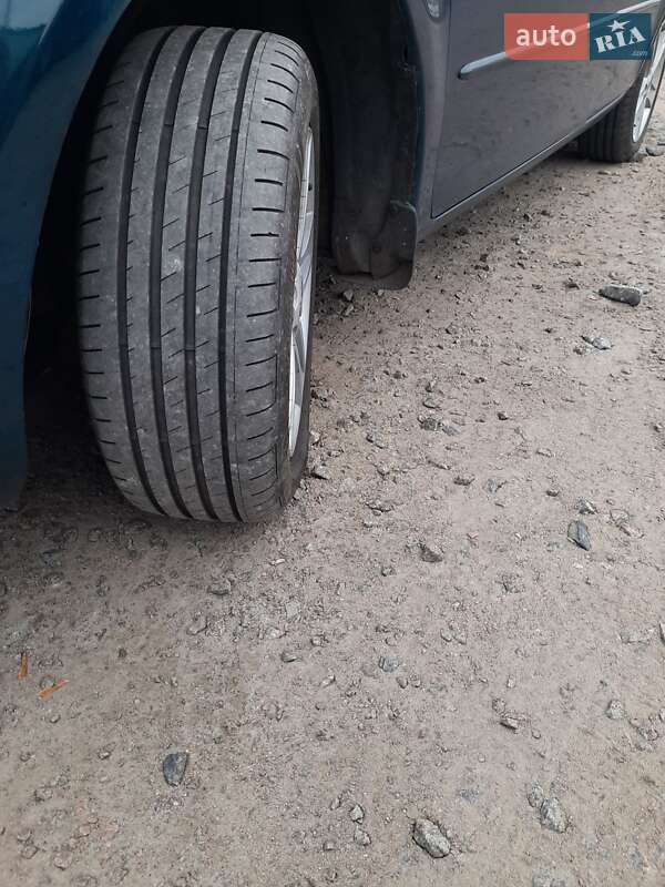Универсал Mazda 6 2006 в Киеве