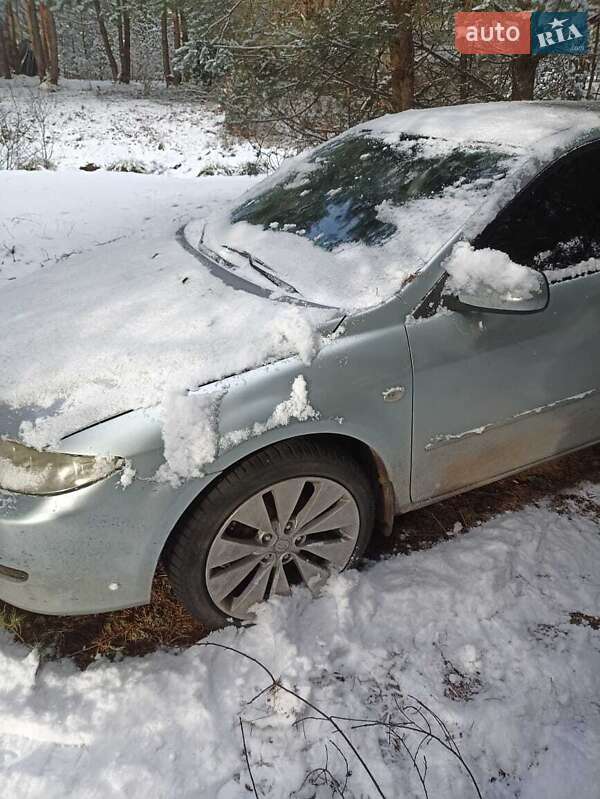 Седан Mazda 6 2002 в Черновцах