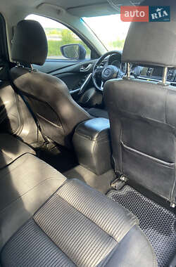 Седан Mazda 6 2013 в 