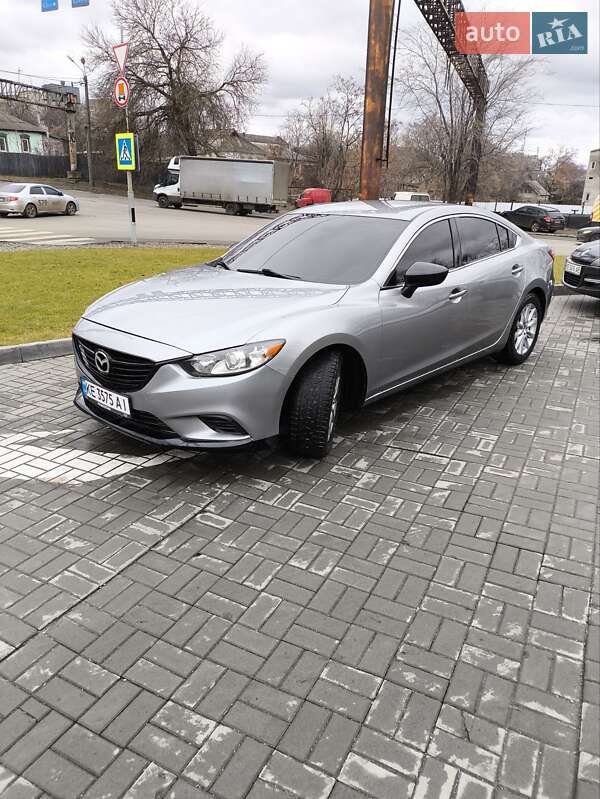 Седан Mazda 6 2014 в Днепре