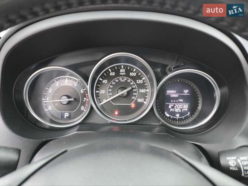 Седан Mazda 6 2014 в Днепре