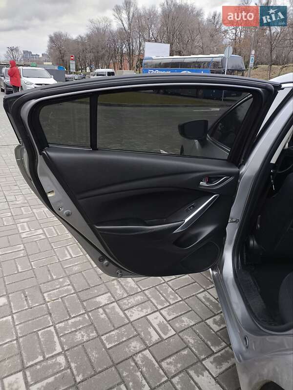 Седан Mazda 6 2014 в Днепре
