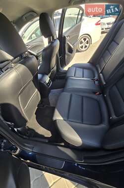 Седан Mazda 6 2016 в 