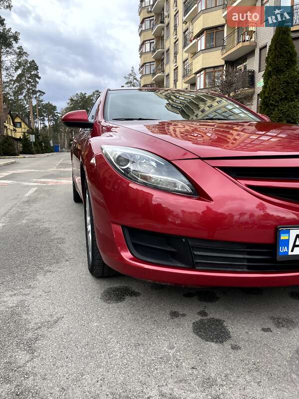 Седан Mazda 6 2011 в Бучі