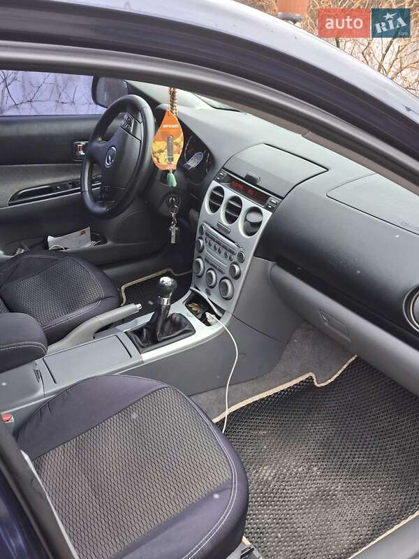 Седан Mazda 6 2003 в Киеве