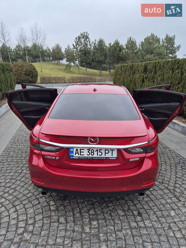 Седан Mazda 6 2016 в Днепре